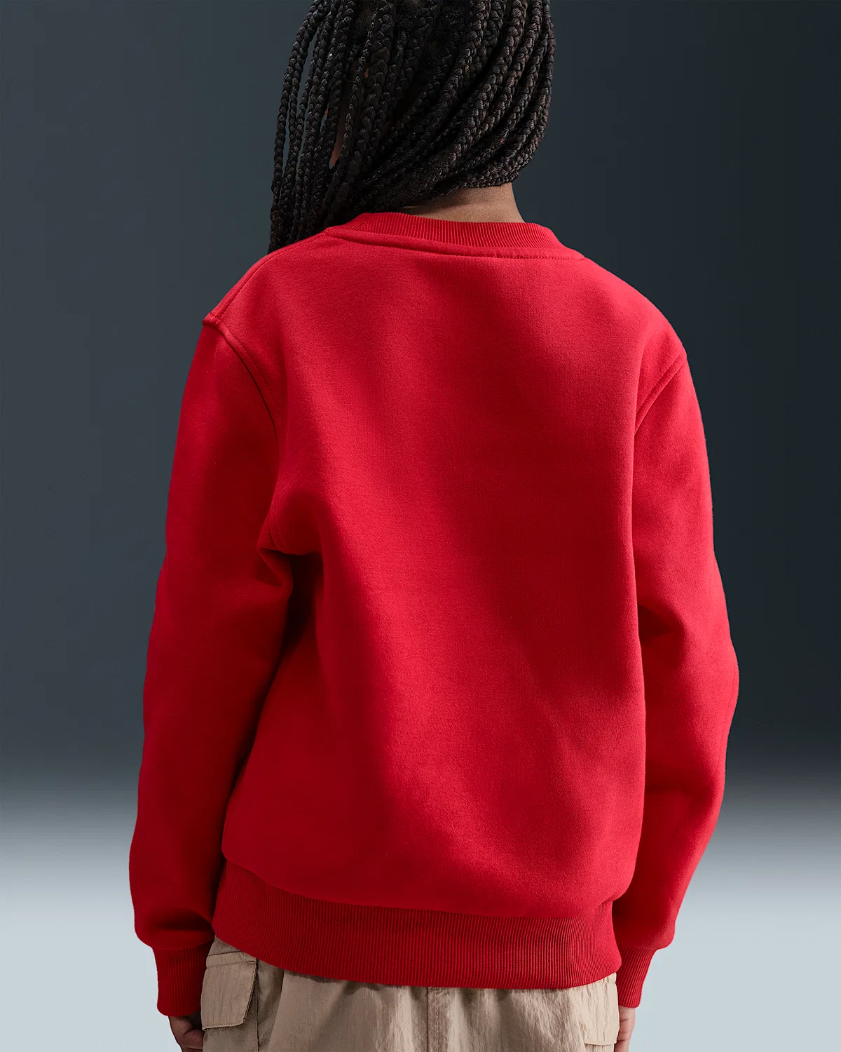 Детская толстовка с круглым вырезом Nike Sportswear Club Fleece, University Red/Metallic Gold — фото 4