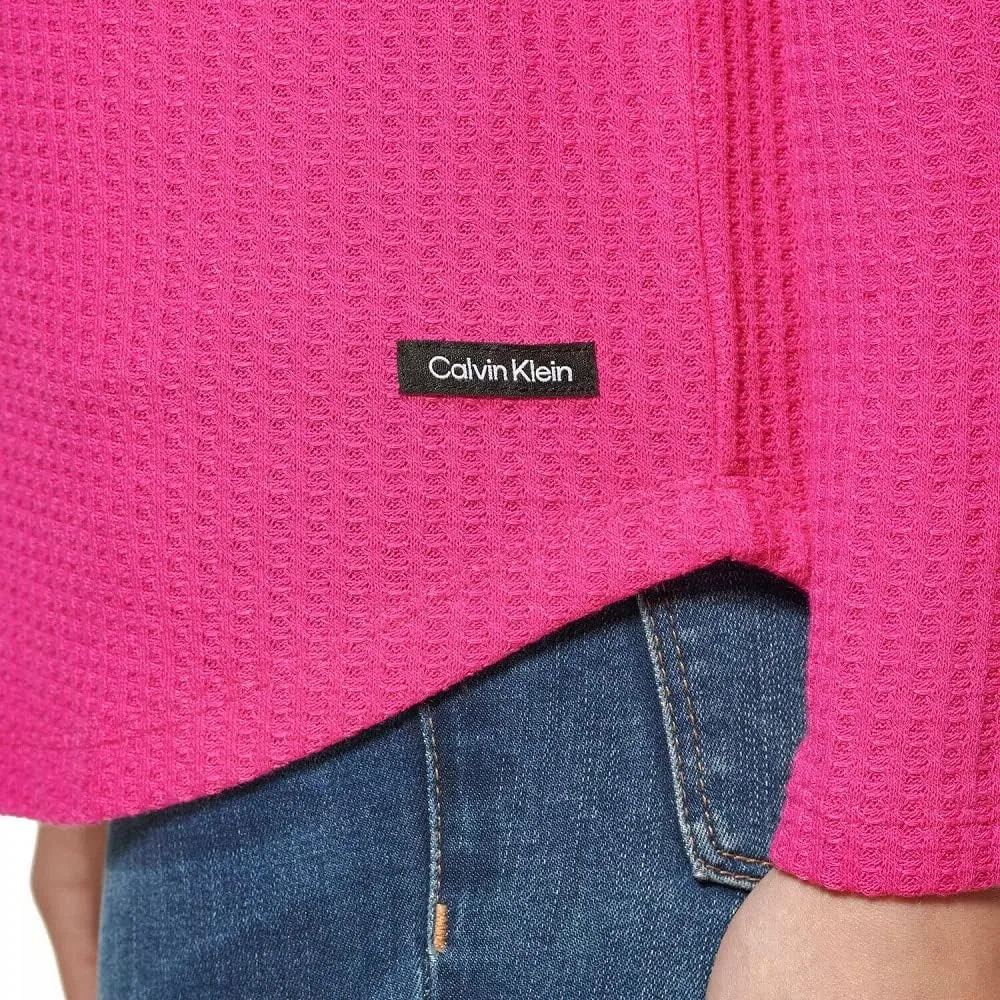 Топ V-образным вырезом, из трикотажа с сотовой текстурой, Calvin Klein, электрический розовый — фото 4