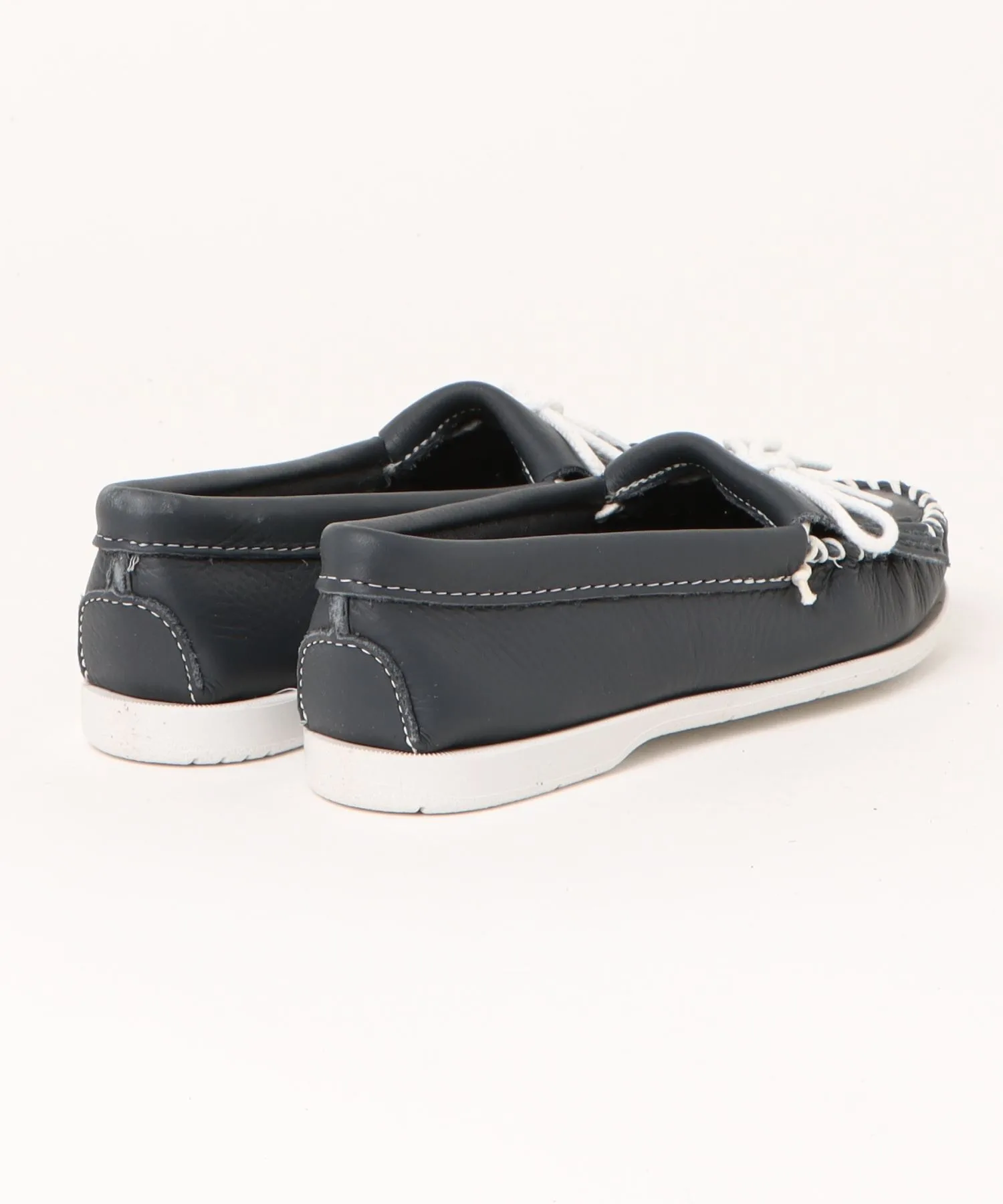 Мужские и женские мокасины Minnetonka Unbeaded Leather Moc — фото 2