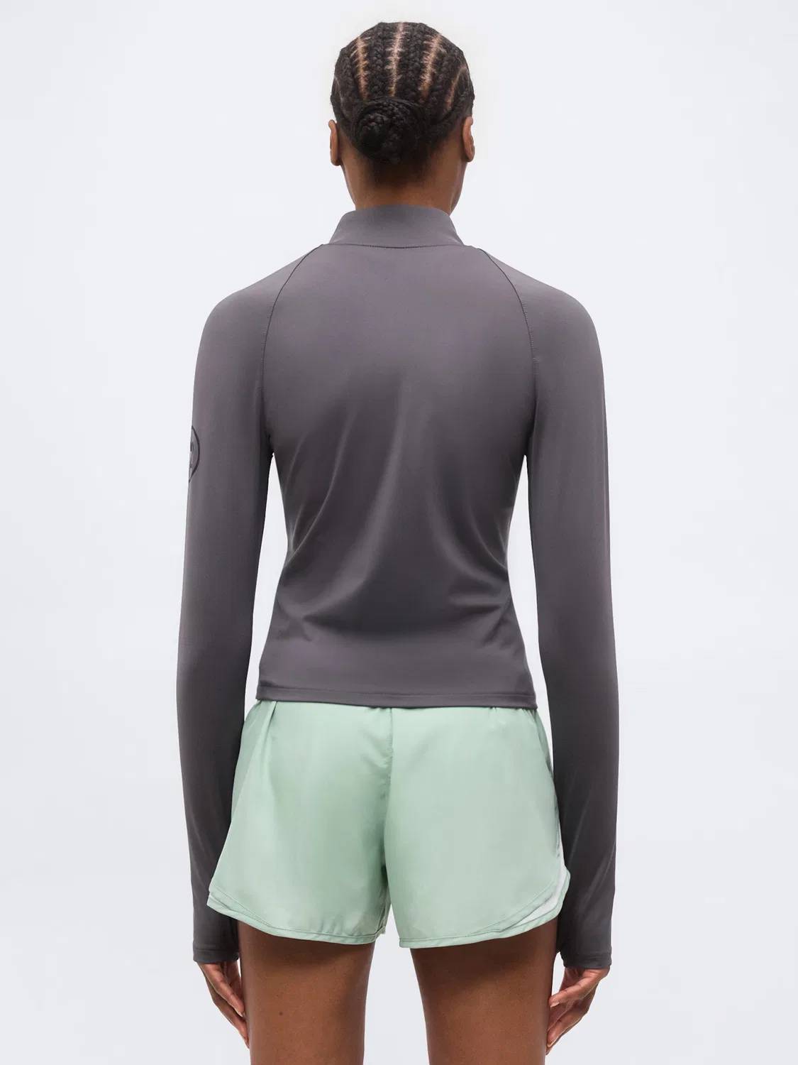 Тренировочная куртка Nike SWIFT серого и светло-серого цвета — фото 3