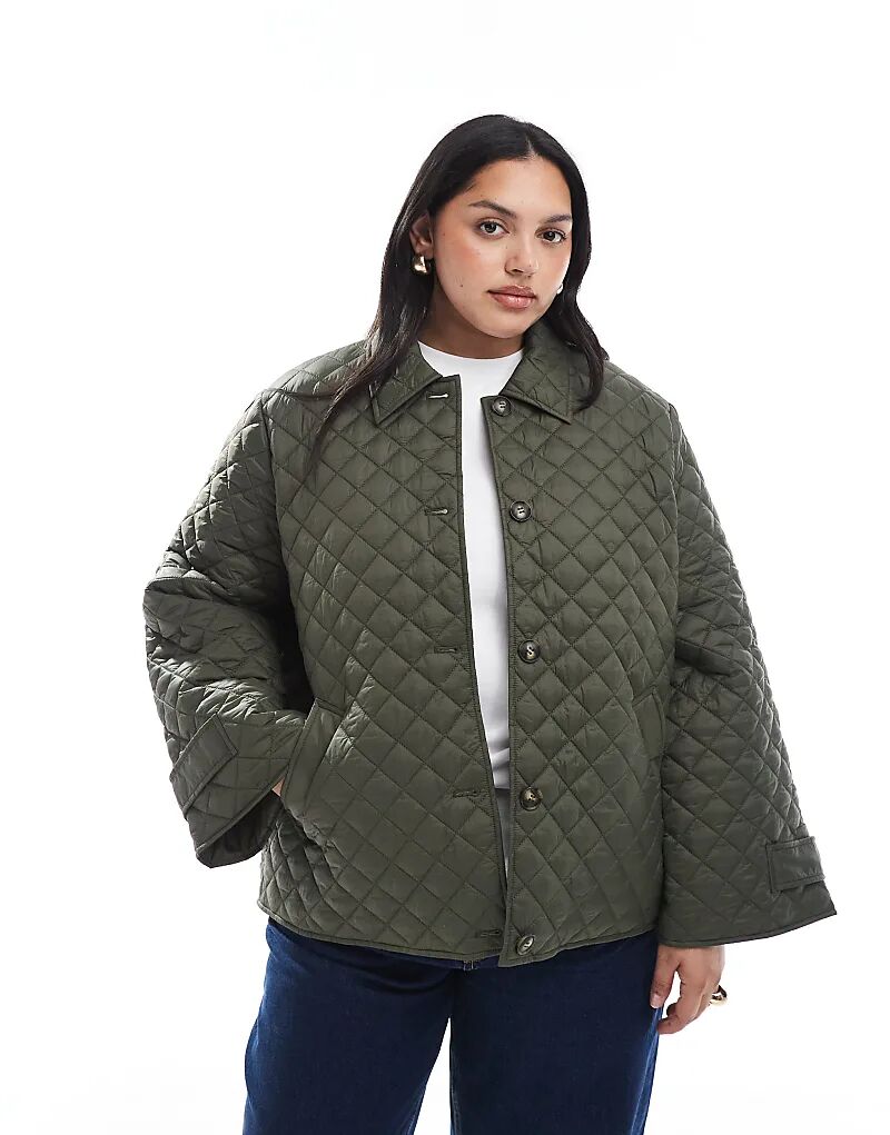 

Стеганая куртка Vero Moda Curve на пуговицах цвета глубокий хаки