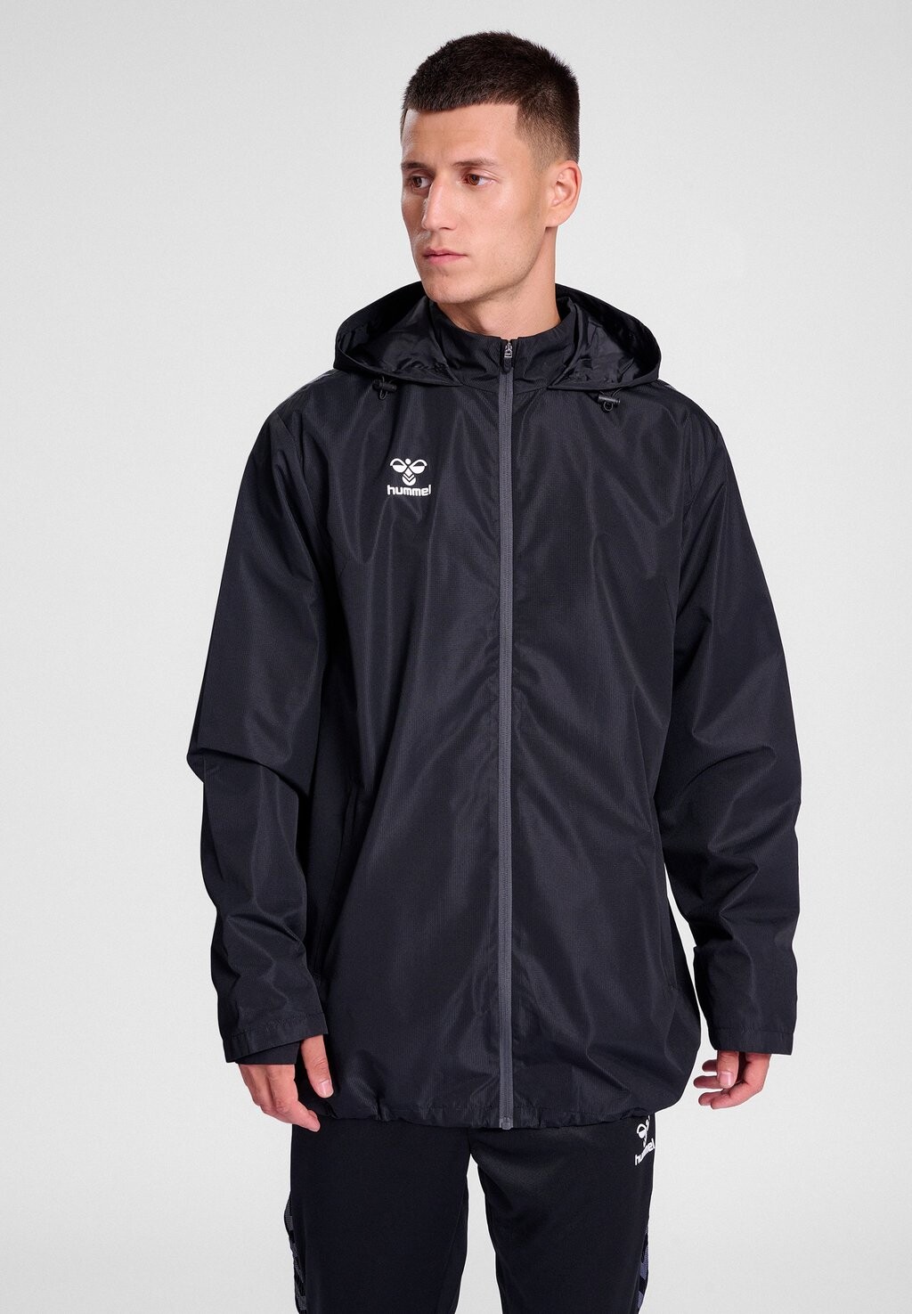 

Дождевик/водоотталкивающая куртка ESSENTIAL ALLWEATHER Hummel, цвет black, Черный, Дождевик/водоотталкивающая куртка ESSENTIAL ALLWEATHER Hummel, цвет black