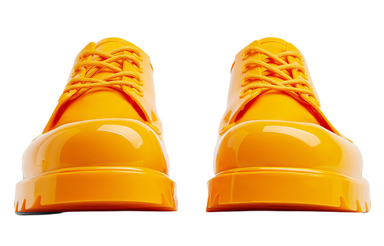 Туфли-дерби резиновые Bottega Veneta Stride Tangerine, оранжевый — фото 3