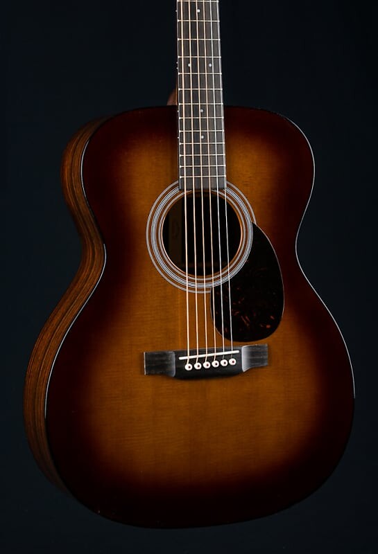 

Акустическая гитара Martin OM-21 Ambertone Indian Rosewood and Sitka Spruce NEW