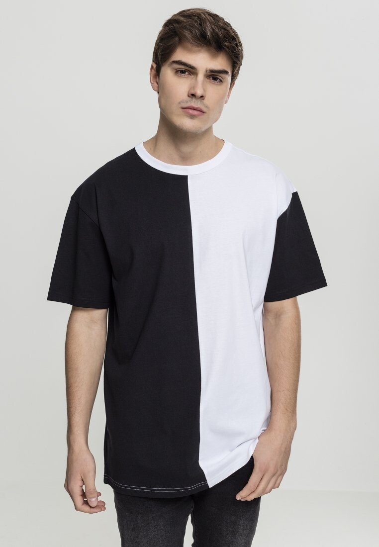 

Футболка с принтом ФУТБОЛКА OVERSIZE HARLEQUIN Urban Classics, черный/белый