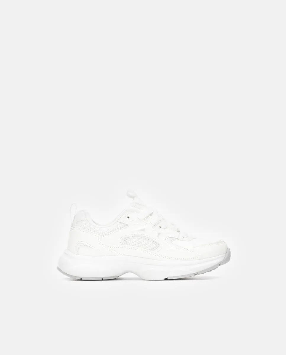 

Детские кроссовки с резиновой подошвой и шнурками Xti, белый