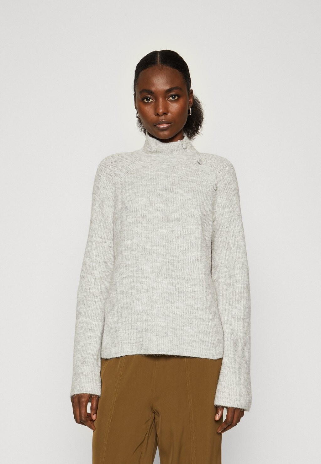 

Свитшот Vero Moda VMPHILINE HIGHNECK BUTTON, цвет light grey melange