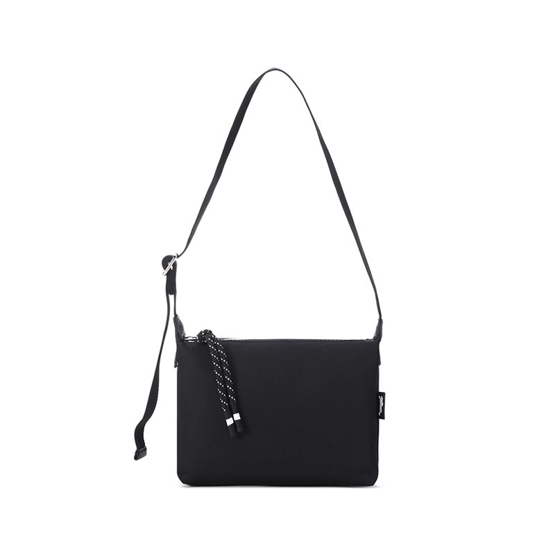 

Сумка через плечо Le Pliage Energy Canvas с крупной кожаной вставкой женская черная LONGCHAMP