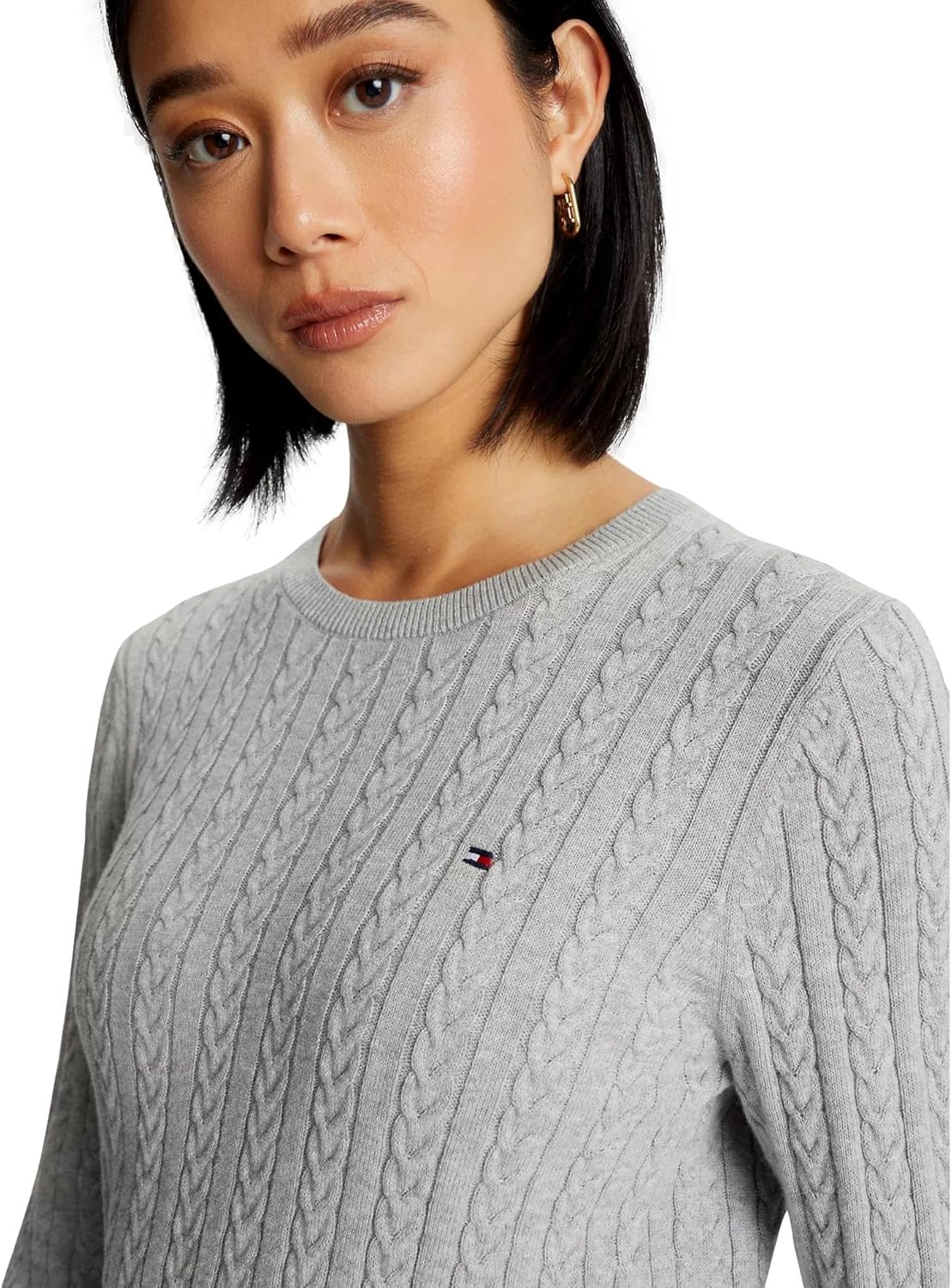 Коллекция женских свитеров Tommy Hilfiger Cable Kint с круглым вырезом и логотипом-флагом 2025 года, Smoke Grey Heather — фото 3