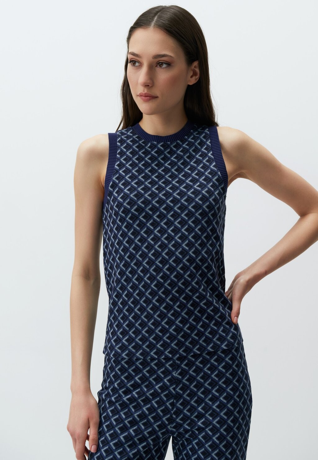 

Топ SLEEVELESS GEOMETRIC PATTERNED Jimmy Key, темно-синий