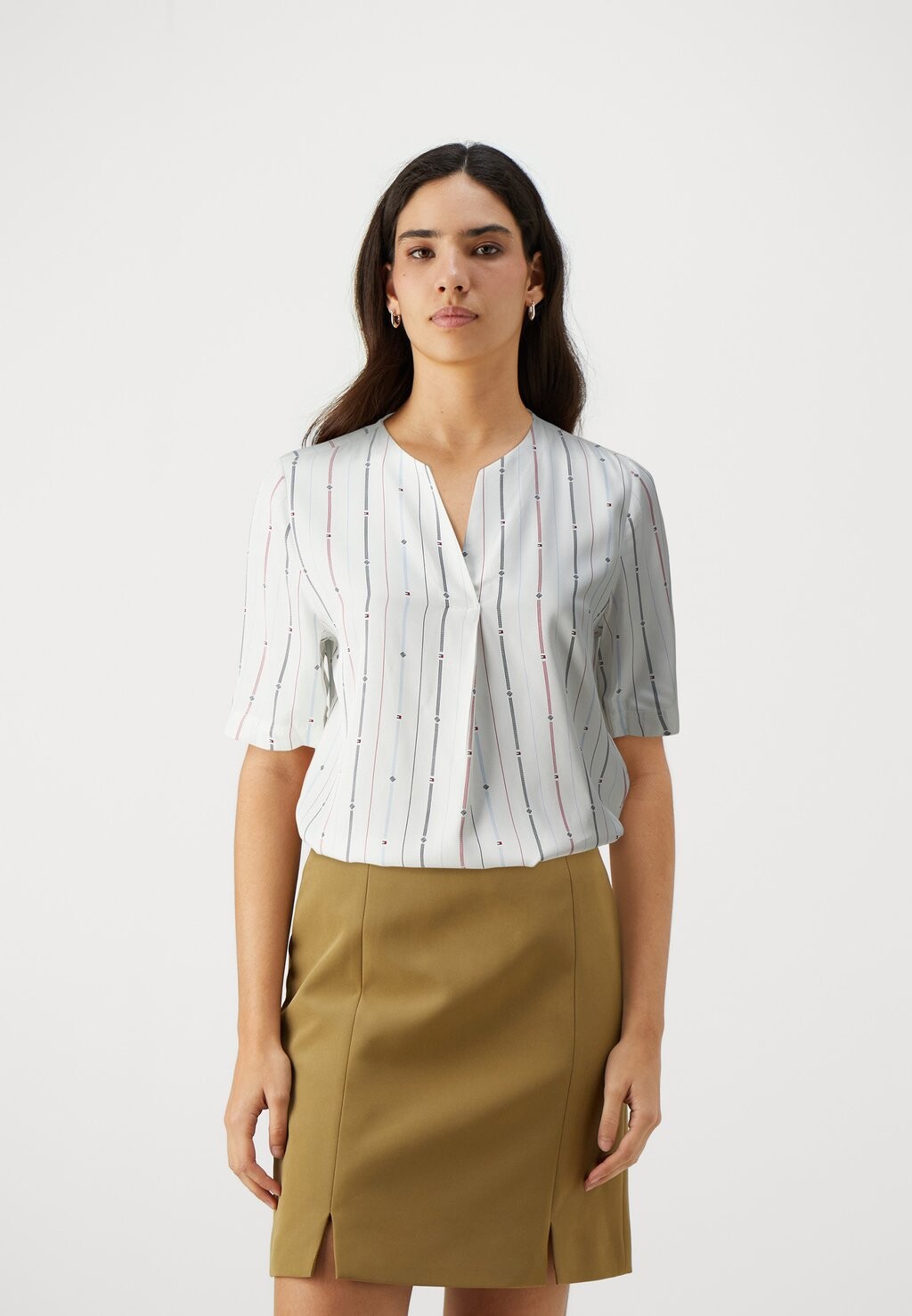 

Блузка V Neck Tommy Hilfiger, белая