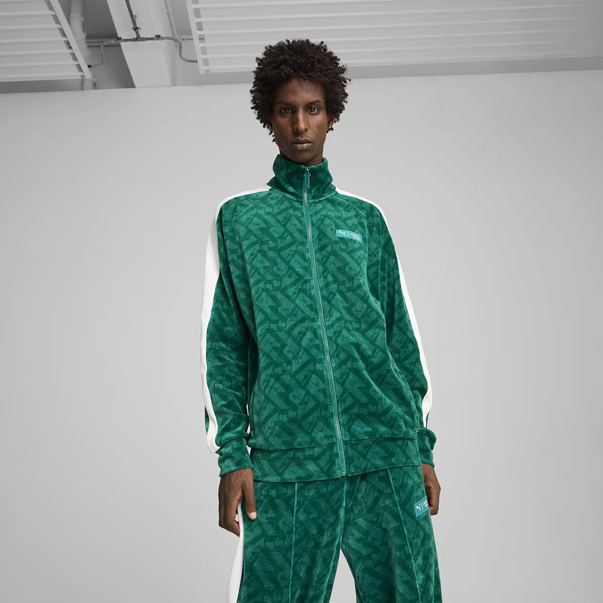 

Chaqueta Unisex PUMA X SQUID GAME T7 Культовая спортивная куртка Puma, зеленый