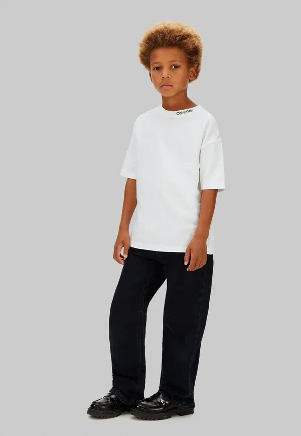 Футболка Calvin Klein Jeans Logo basic t-shirt, белый — фото 4