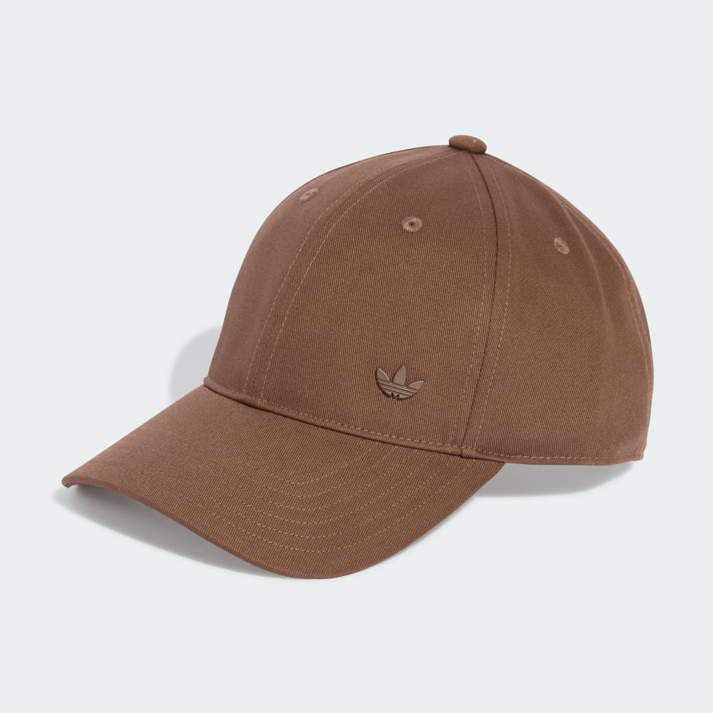 

Кепка Adidas Everyday Icons Cap With Tonal Metal Trefoil, цвет Earth Strata