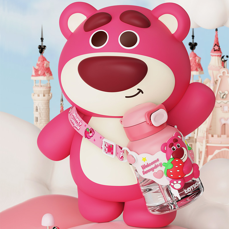 Детская бутылка-пузатик Strawberry Bear Disney «Big Belly Cup», 700 мл, Lotso + брелок — фото 2