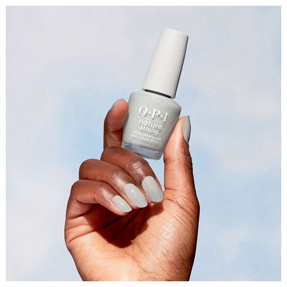 Лак для ногтей Nature strong nail lacquer Opi, 15 мл, Dawn of a New Gray — фото 2