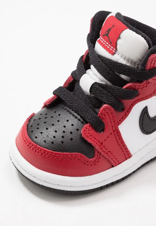 1 баскетбольные кроссовки средней высоты Jordan, Black/Gym Red — фото 3