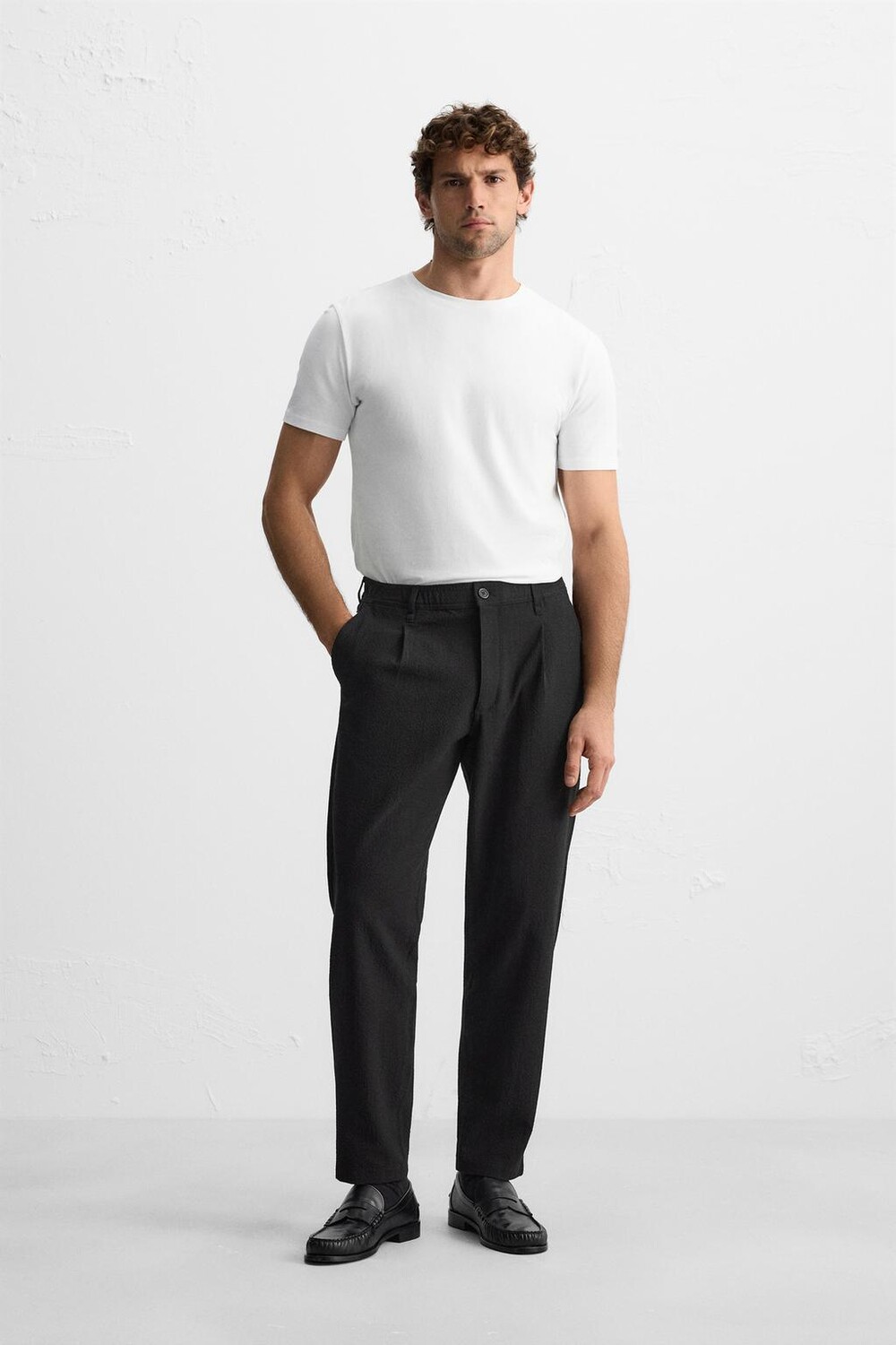 

Брюки из вискозы с плиссированными плиссировками ZARA, черный