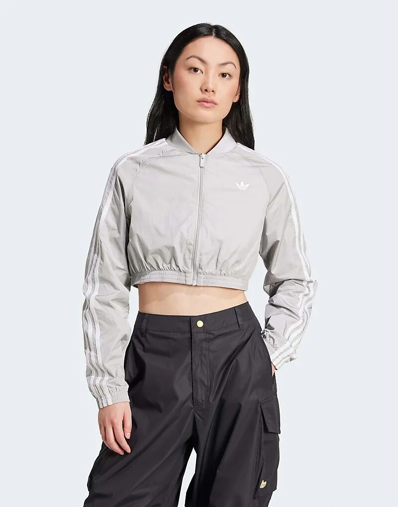 

Укороченный спортивный топ adidas Originals Adicolor teamgeist серого цвета