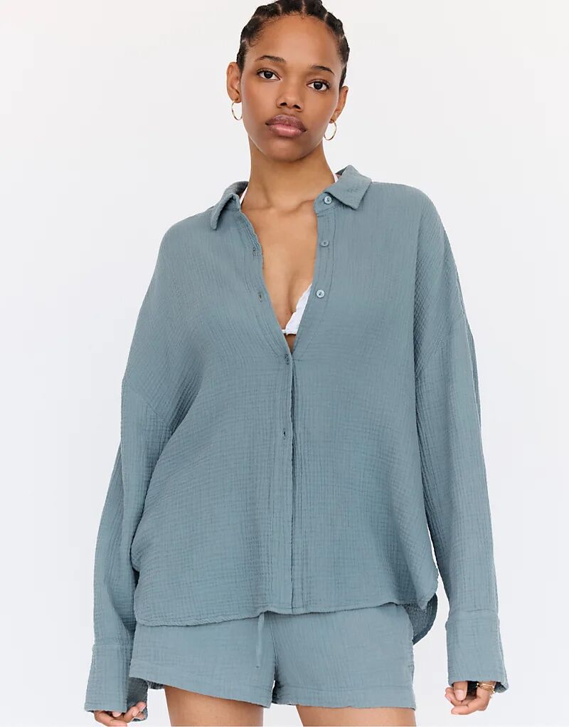 

Рубашка Pull&Bear с длинными рукавами синего цвета
