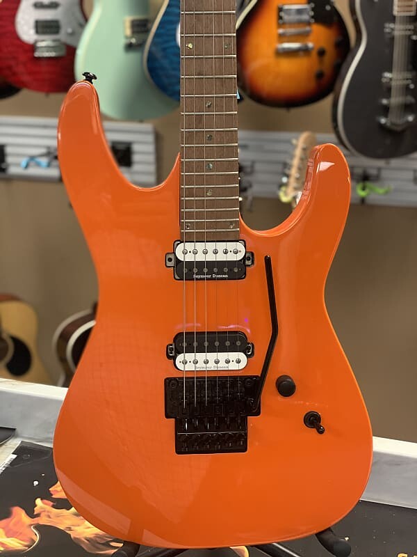 

Электрогитара Dean MD24 Floyd Roasted Maple 2021 - Vintage Orange