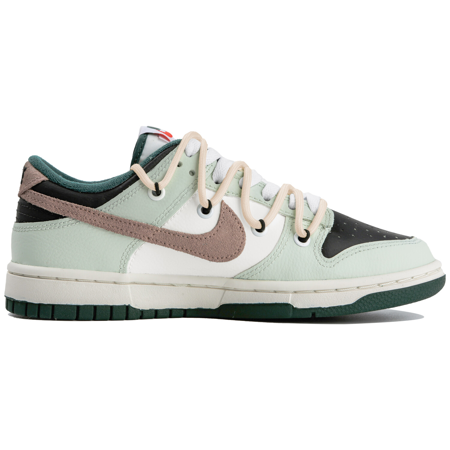 

Женские кроссовки для скейтбординга Nike Dunk