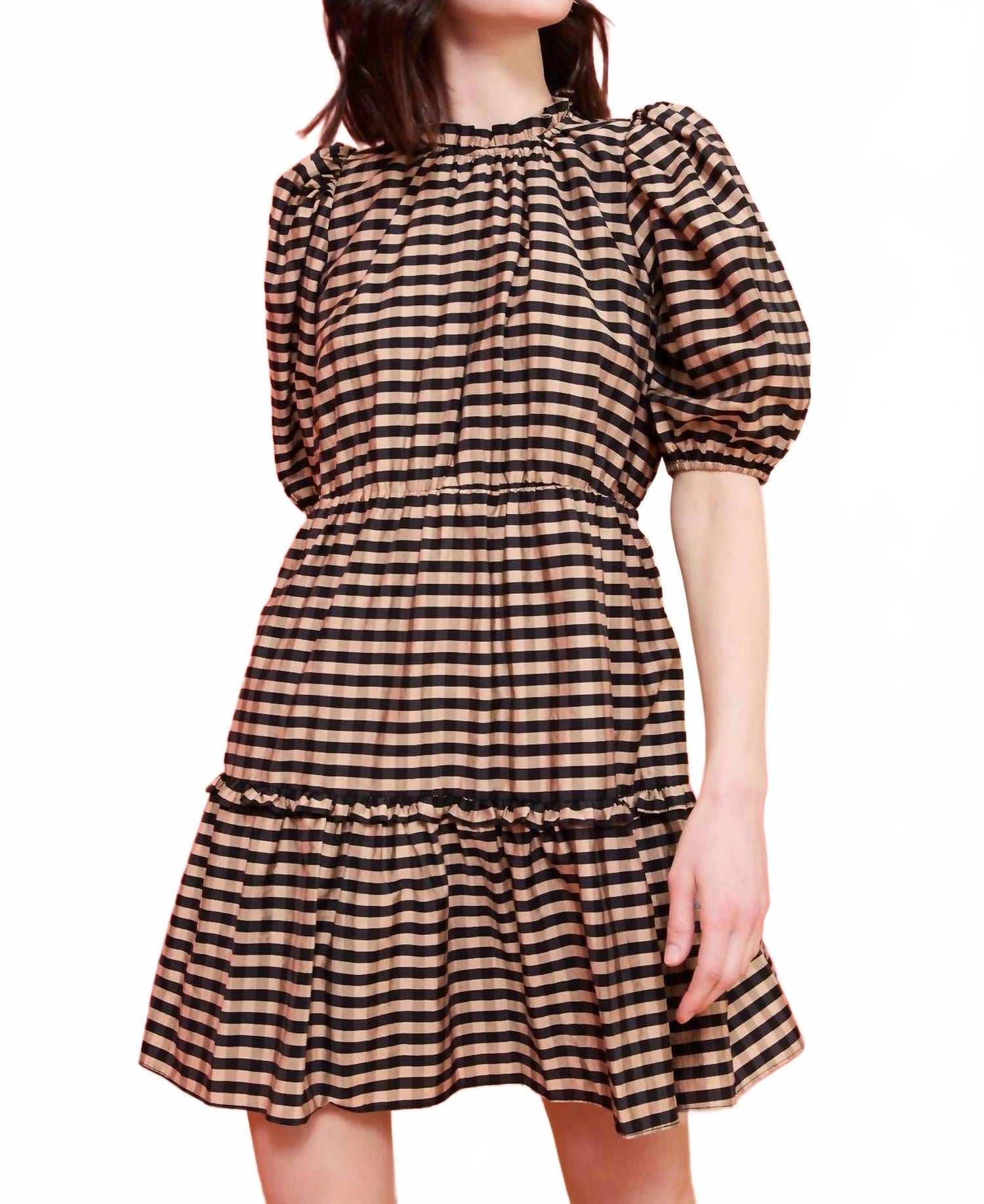 

Платье Bryer в черно-белую клетку с верблюжьим оттенком Marie Oliver