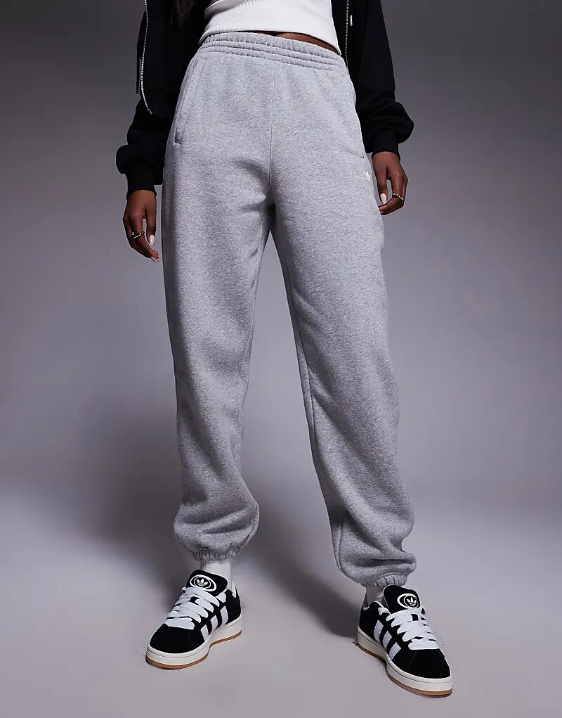 Джоггеры Adidas Originals Trefoil Essential серого цвета — фото 3