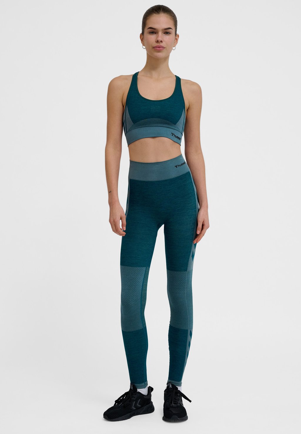 

Спортивный бюстгальтер SEAMLESS Hummel, темно-синий