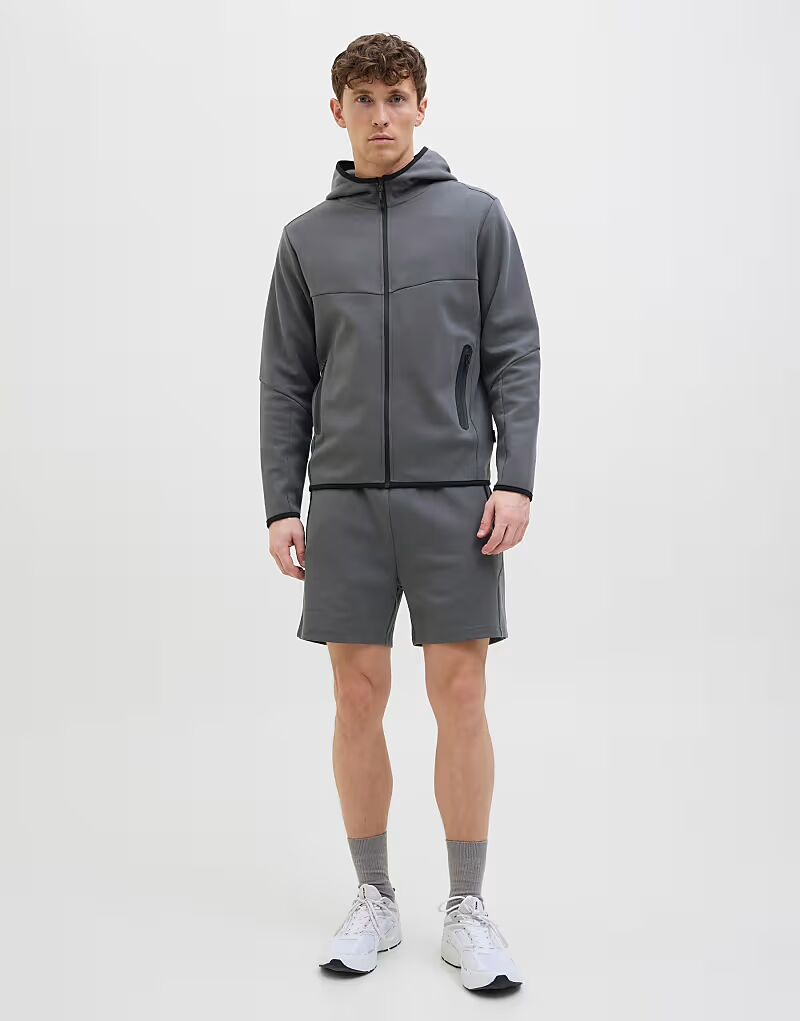 

Спортивные шорты Jack & Jones в цвете «лунный луч»