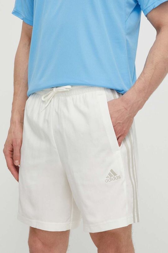 

Шорты adidas, бежевый