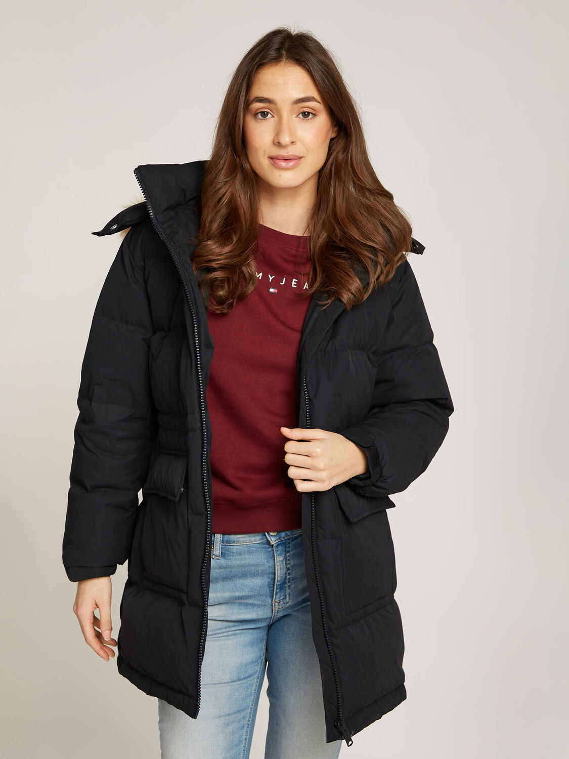 

Куртка Tommy Jeans Regular Fit, черный