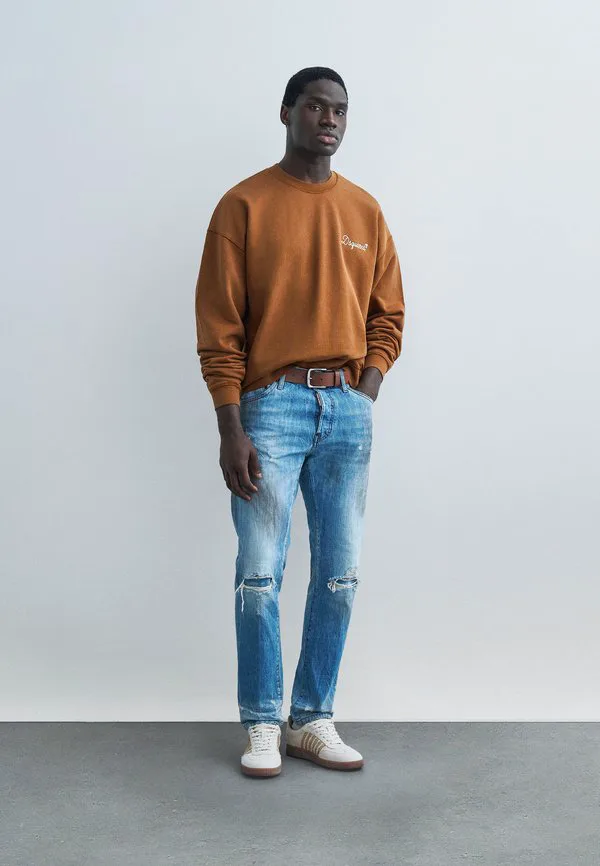 Фирменная толстовка свободного кроя с круглым вырезом Dsquared2, Chocolate — фото 2