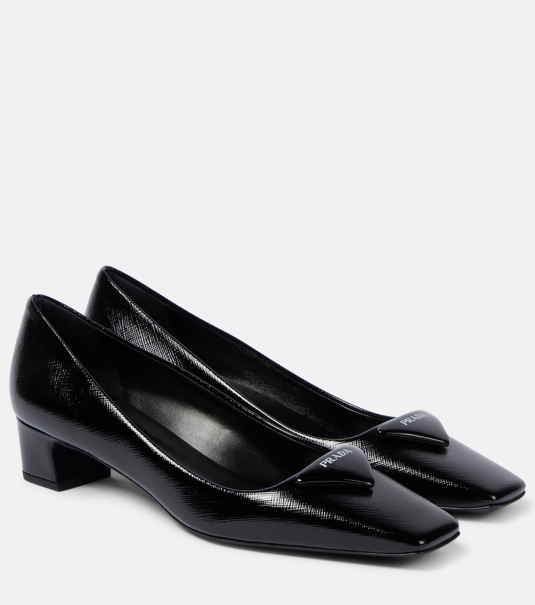 Лакированные туфли-лодочки из сафьяновой кожи Prada, черный