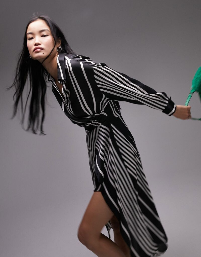 

Topshop – платье-рубашка миди в черно-белую полоску