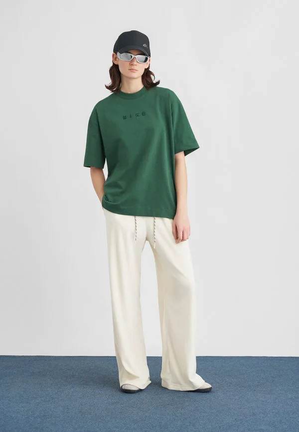 Футболка luxe с принтом relax Nike Sportswear, Fir — фото 2