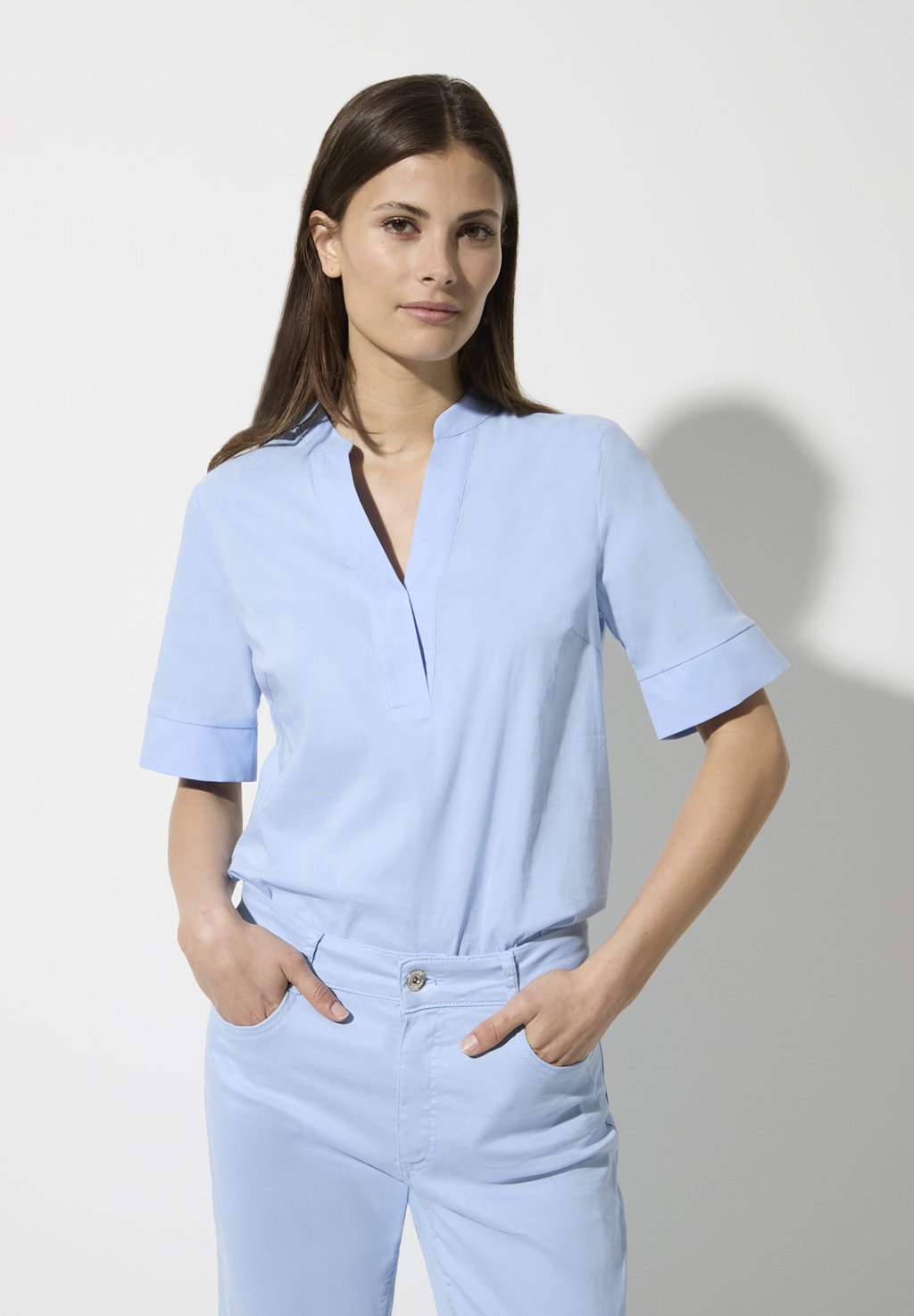 

Блуза WITH V-NECK More & More, светло-голубой