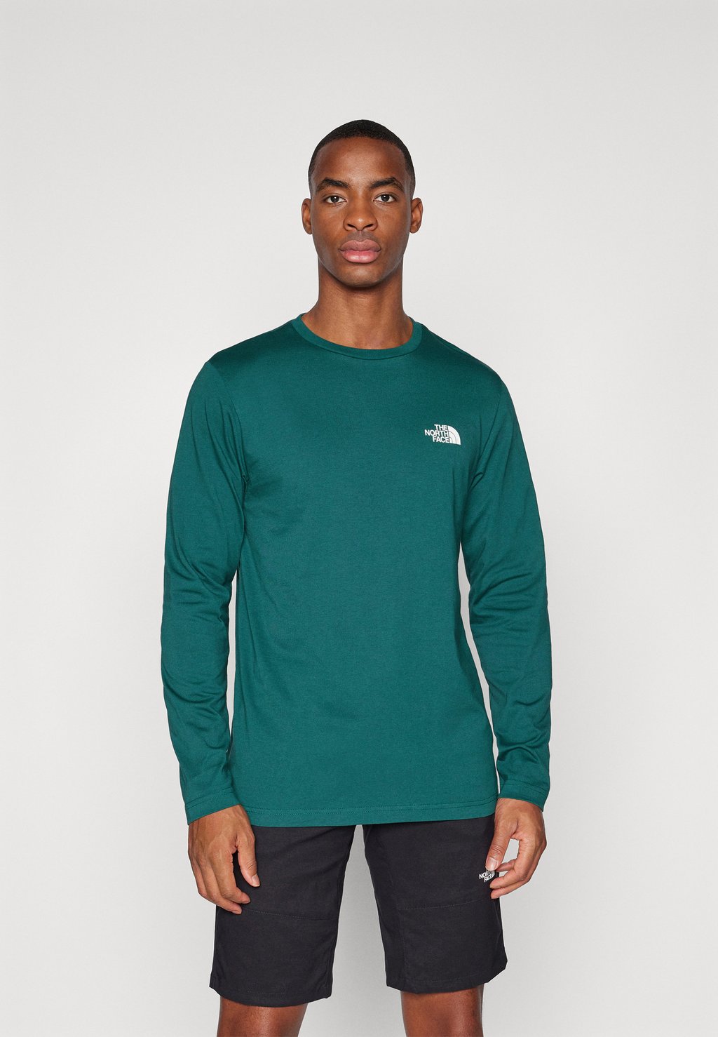 

Топ с длинными рукавами SIMPLE DOME TEE The North Face, темно-зеленый