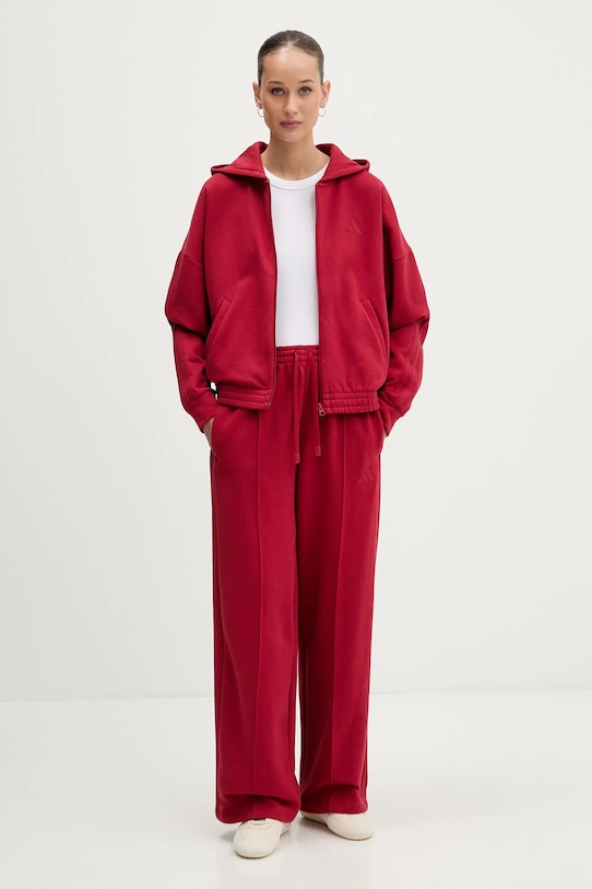 

Энергичный спортивный костюм Adidas, красный