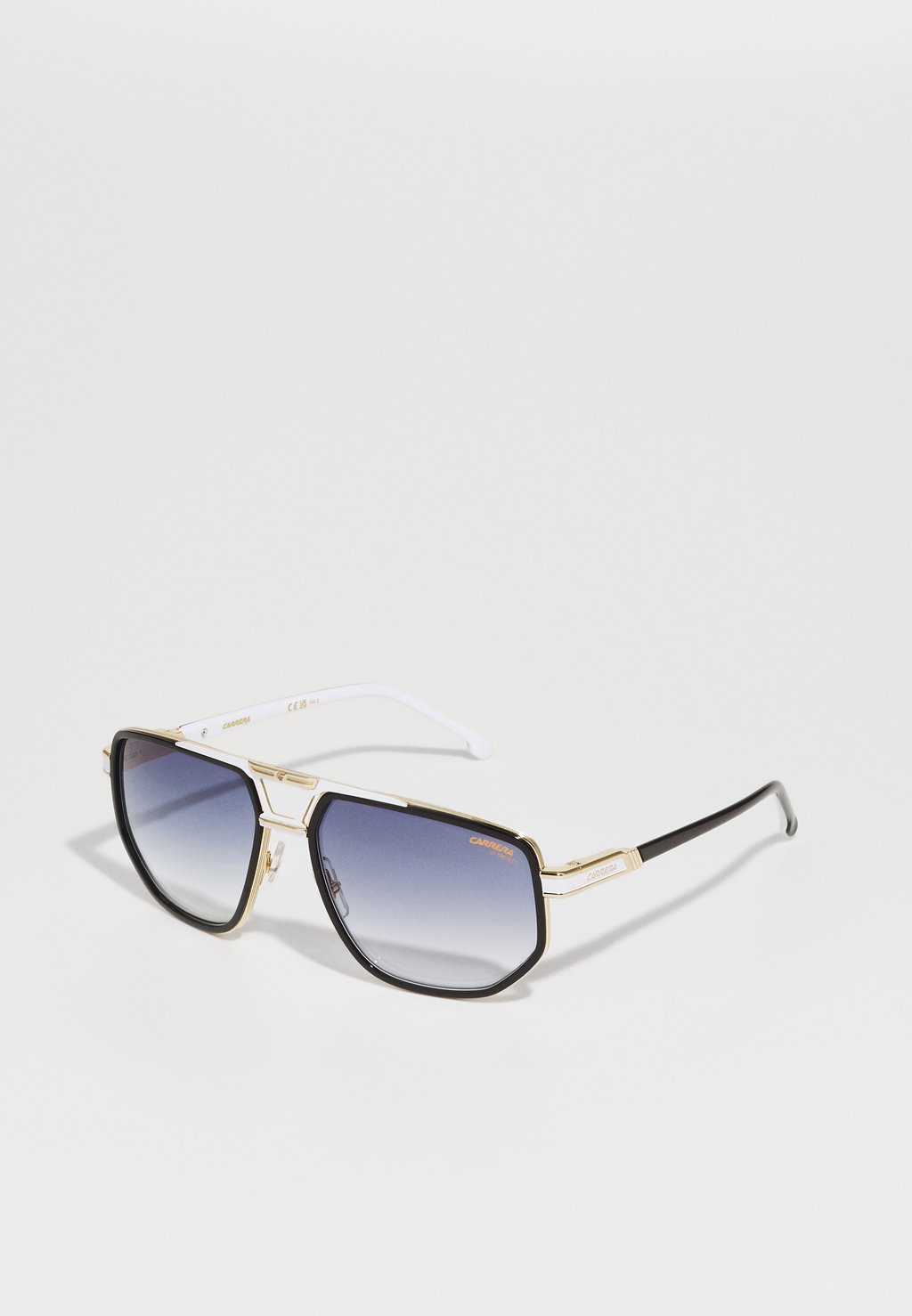 

Солнцезащитные очки Carrera, черный