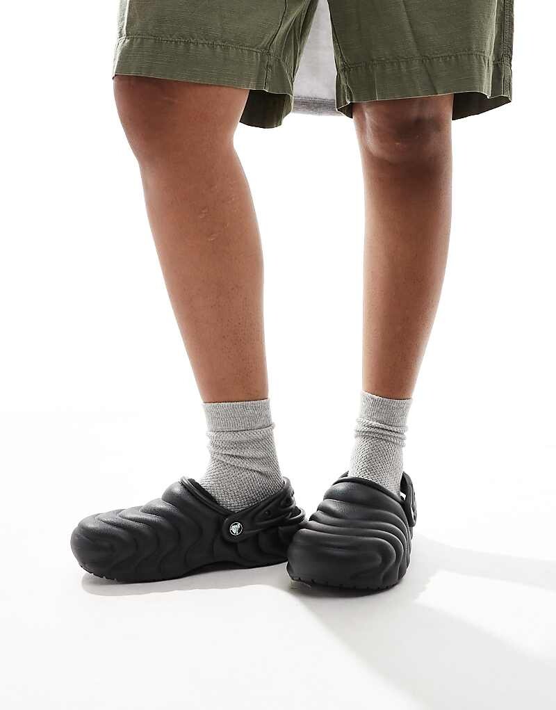 

Crocs – Unisex Classic – Overpuff – Сабо Gefütterte в цвете Schwarz