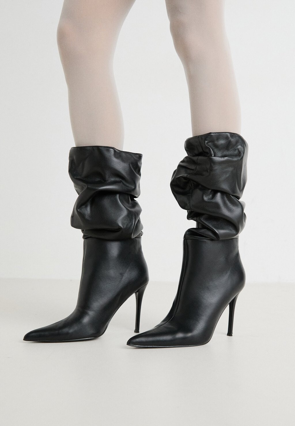 Сапоги женские Steve Madden на высоком каблуке, черный — фото 3