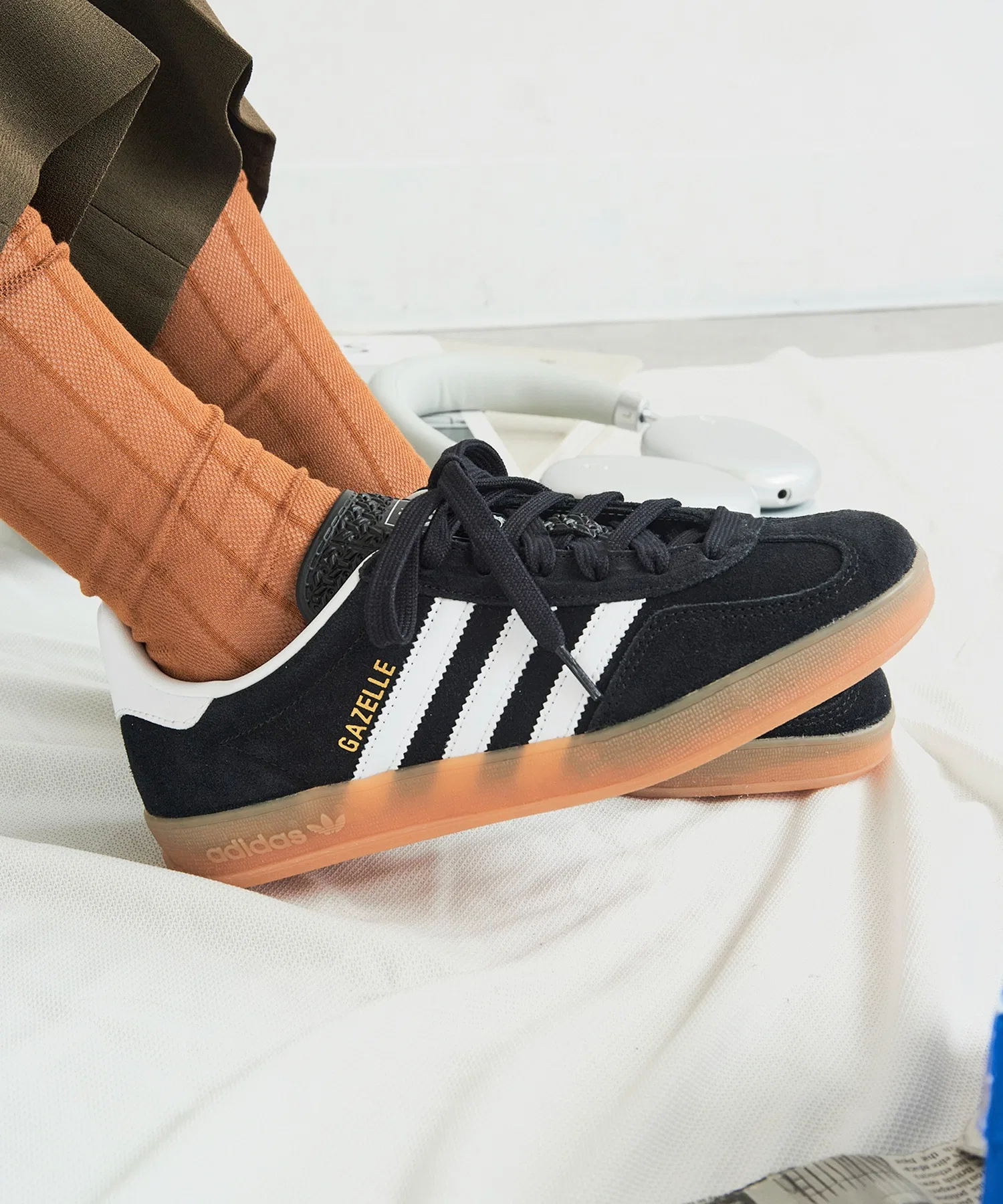 Мужские/женские кроссовки adidas GAZELLE INDOOR чёрные