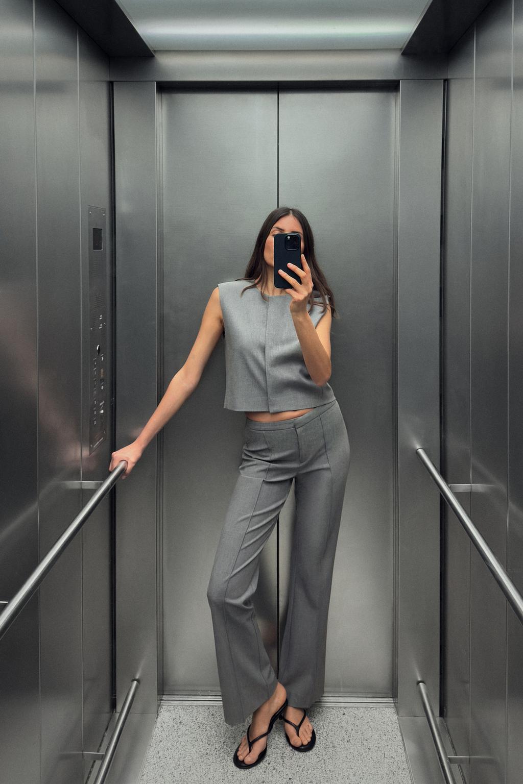 

Короткий жилет с потайными пуговицами ZARA, серый