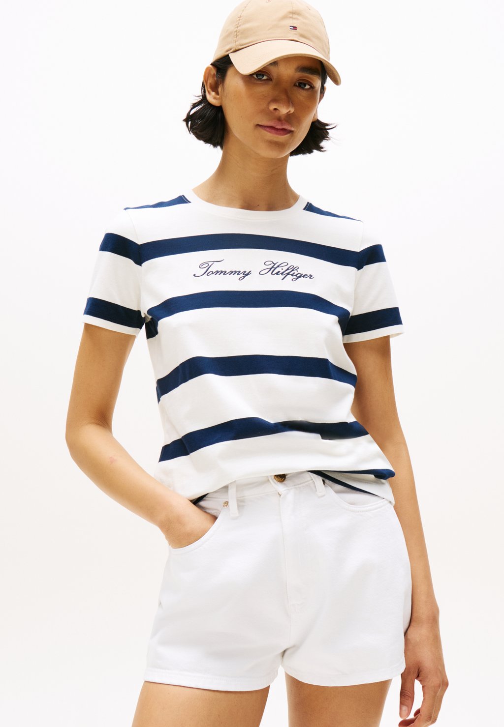 

Футболка с принтом SCRIPT Tommy Hilfiger, белый