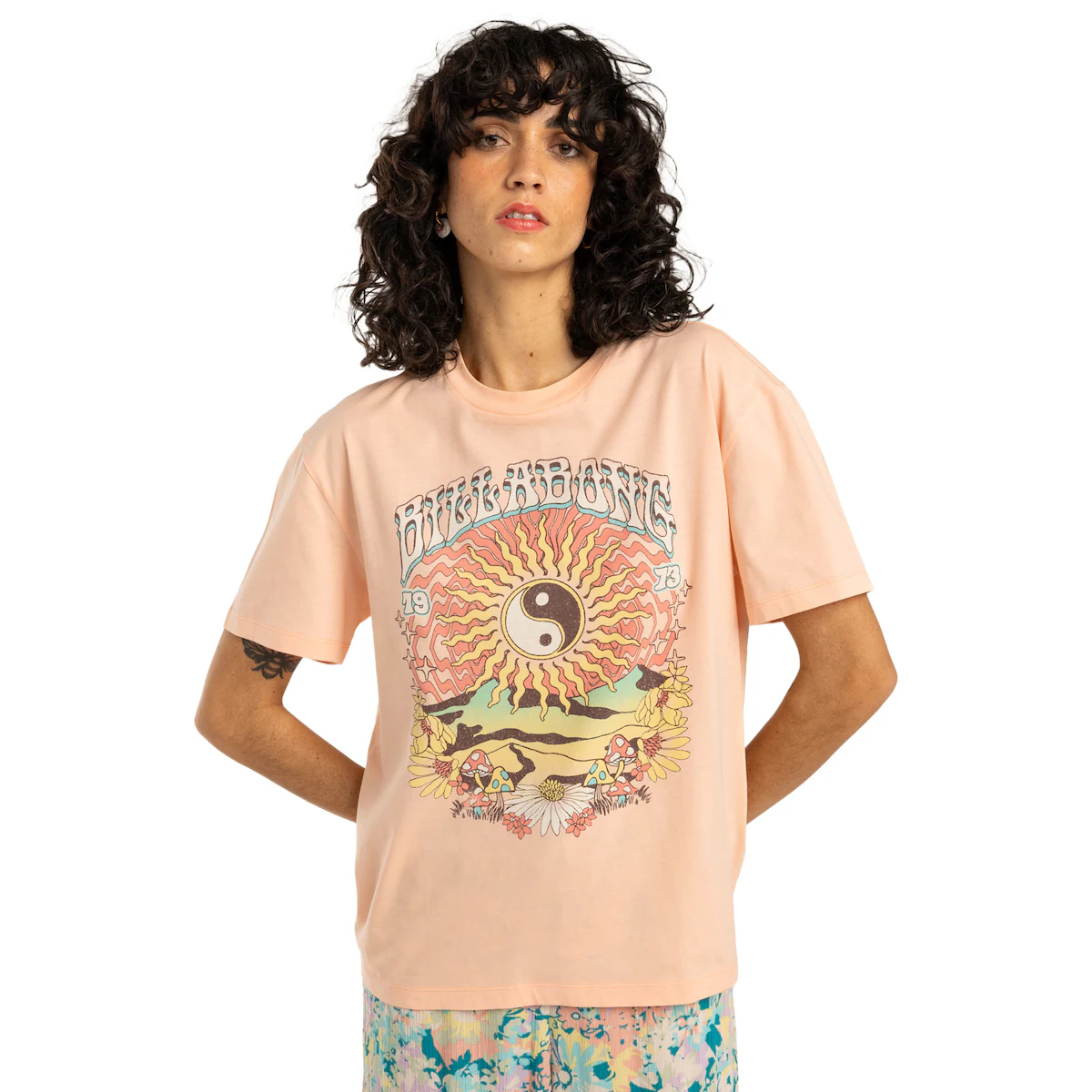 

In The Balance Billabong Женская футболка, цвет Rosa