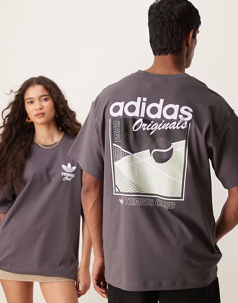 

Футболка с графическим принтом Adidas Originals Milan серого цвета