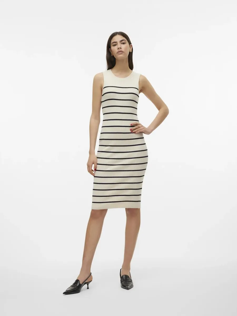 

Платье макси Vero Moda "VMGIZELLE SL O-NECK BLK DRESS GA NOOS", черный