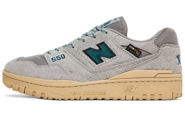 

Размер Кроссовки Cordura Pack Grey Cream из коллаборации с New Balance 550