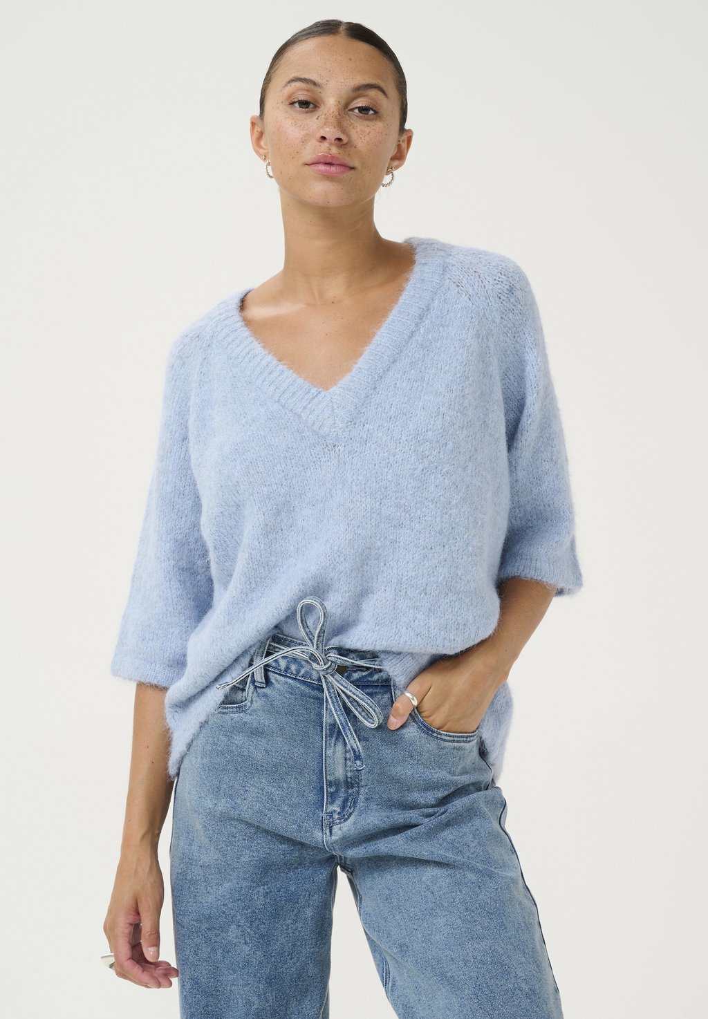 

Джемпер EMILIE V-NECK Kaffe, светло-голубой